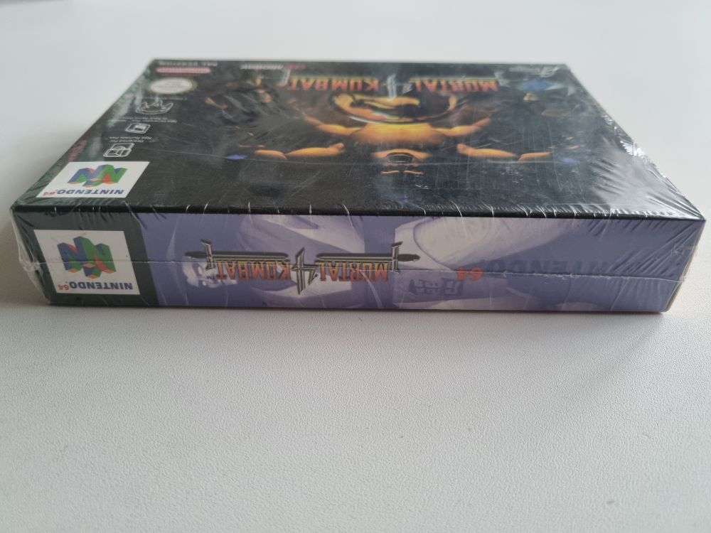N64 Mortal Kombat 4 EUU - zum Schließen ins Bild klicken