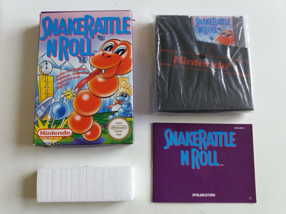NES Snake Rattle N Roll NOE - Click Image to Close