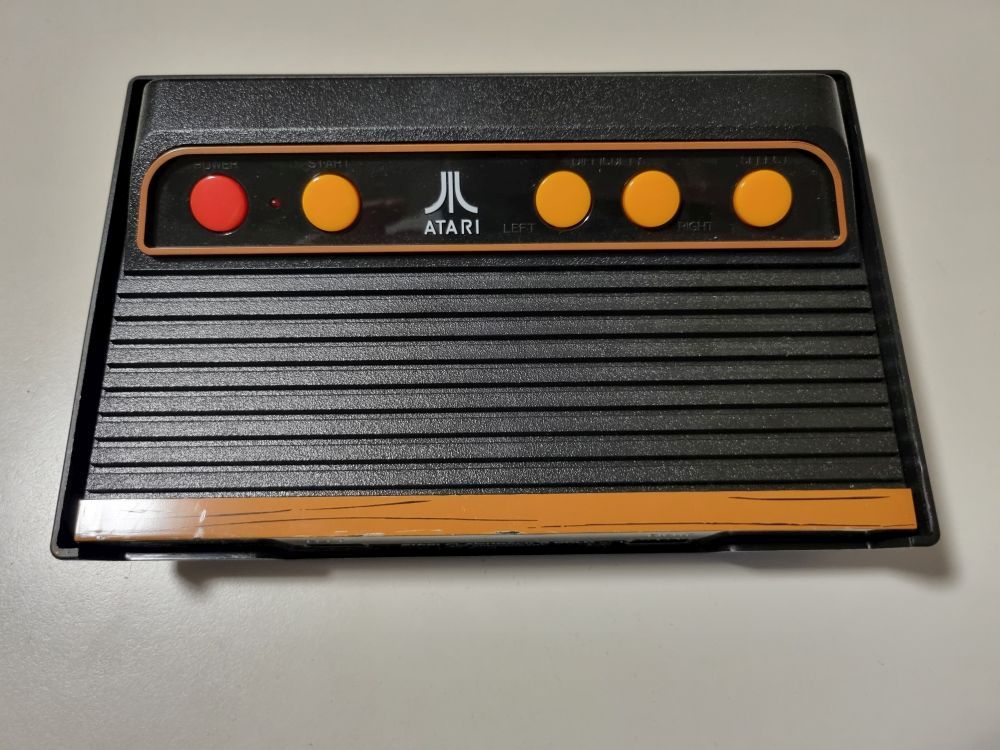 Atari Flashback 8 Gold - zum Schließen ins Bild klicken