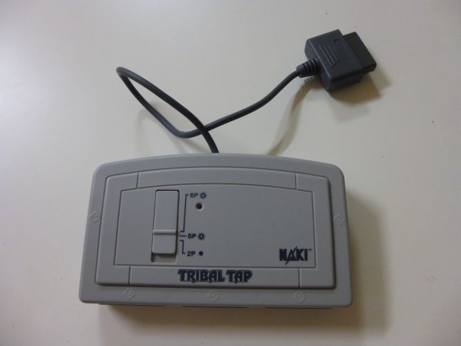 SNES Tribal Tap Multiplayer Adaptor - zum Schließen ins Bild klicken