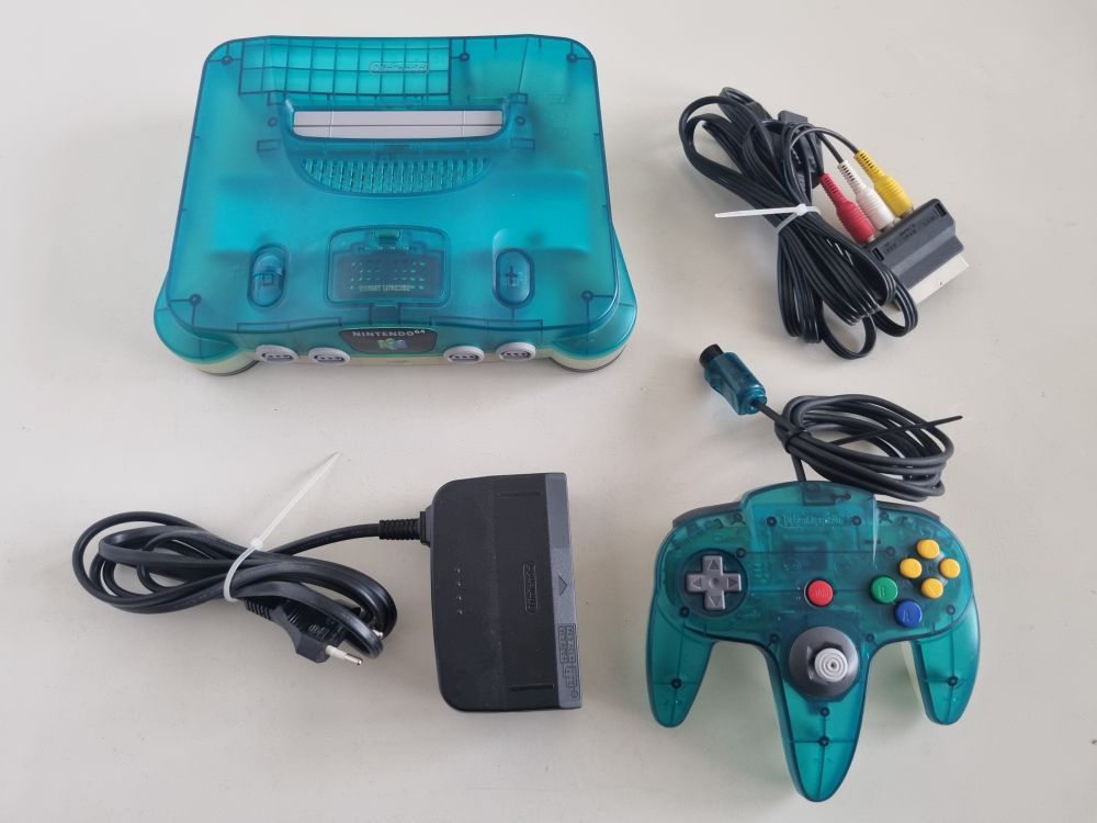 N64 Console Clear Blue NUS-001 - Click Image to Close