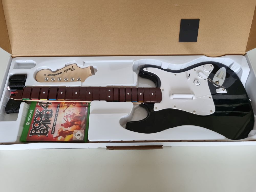Xbox One Rockband 4 - Fender Stratocaster Bundle - zum Schließen ins Bild klicken